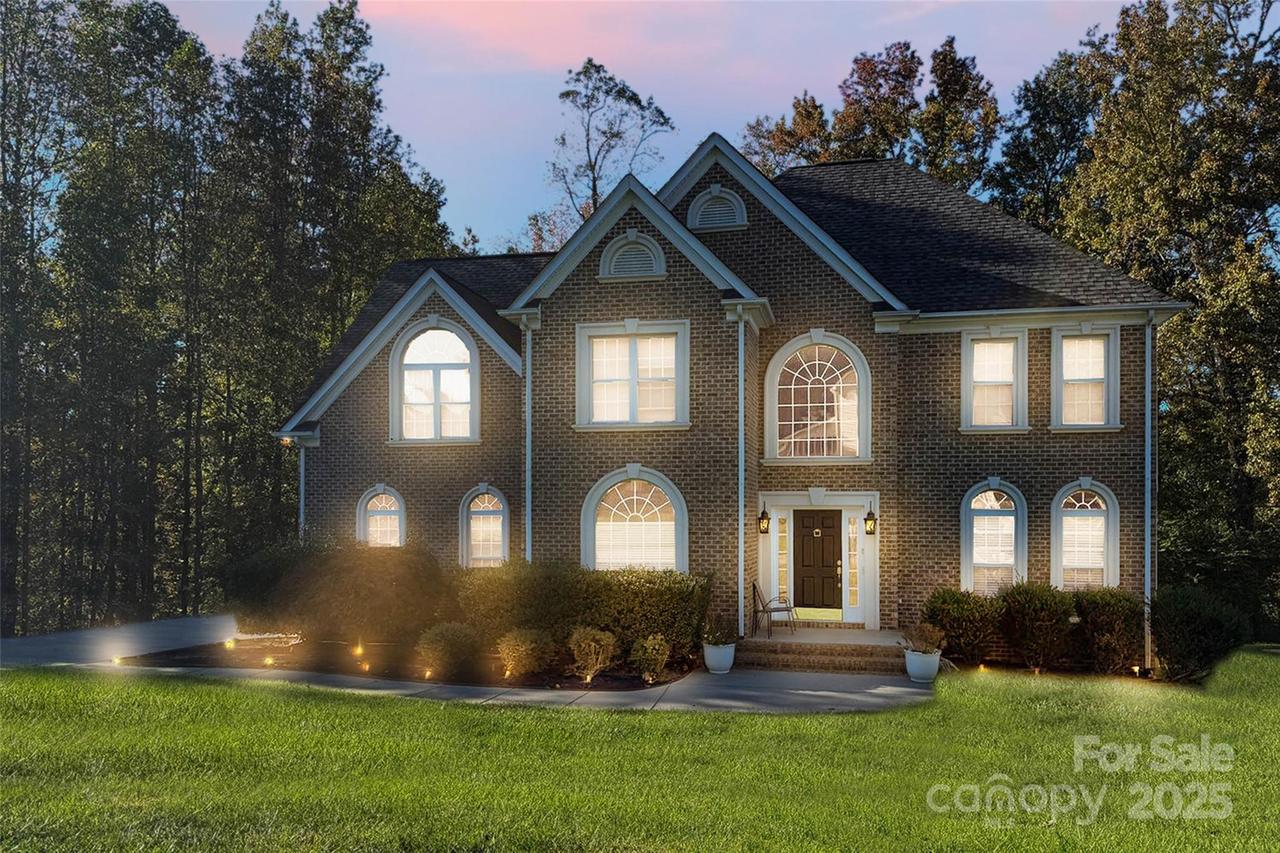 1084 Plantation Tr., Gastonia, NC 28056
