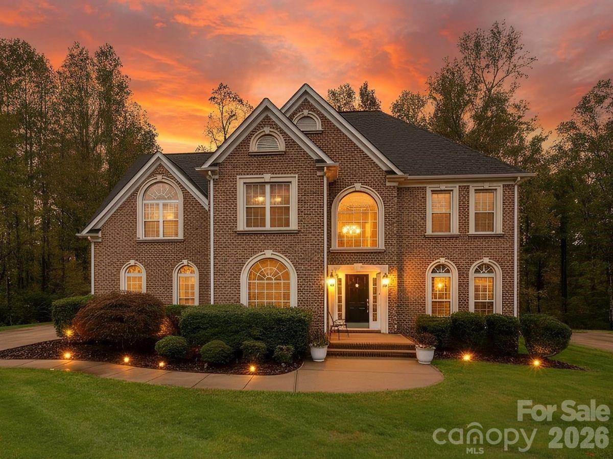 1084 Plantation Tr., Gastonia, NC 28056