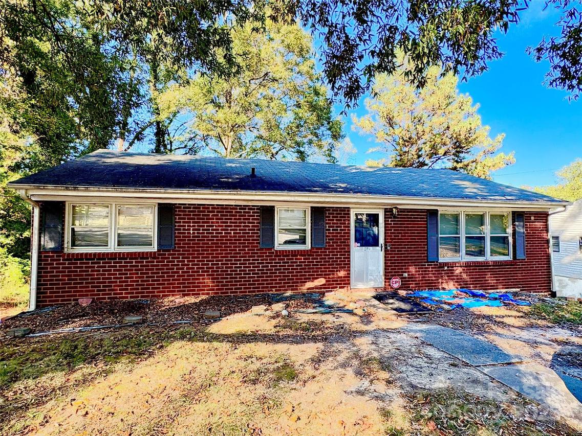 850 W Garrison Blvd., Gastonia, NC 28052