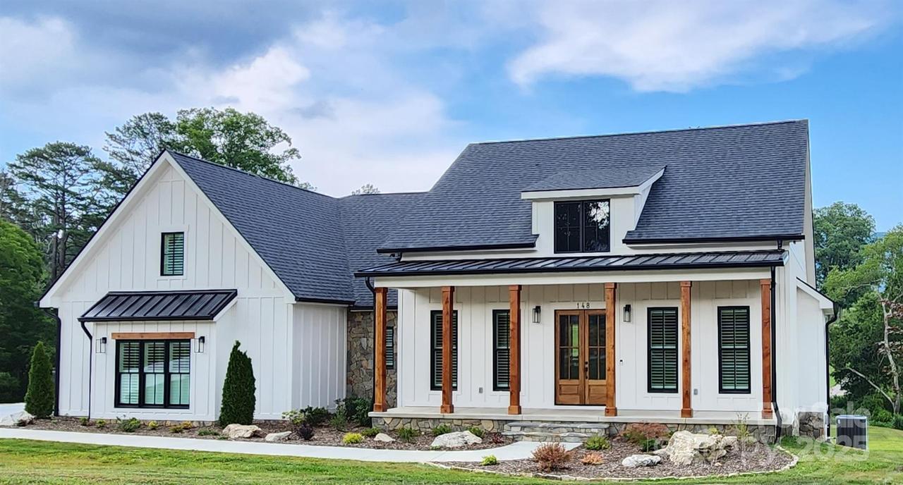 80 Sharon Rd., Fairview, NC 28730