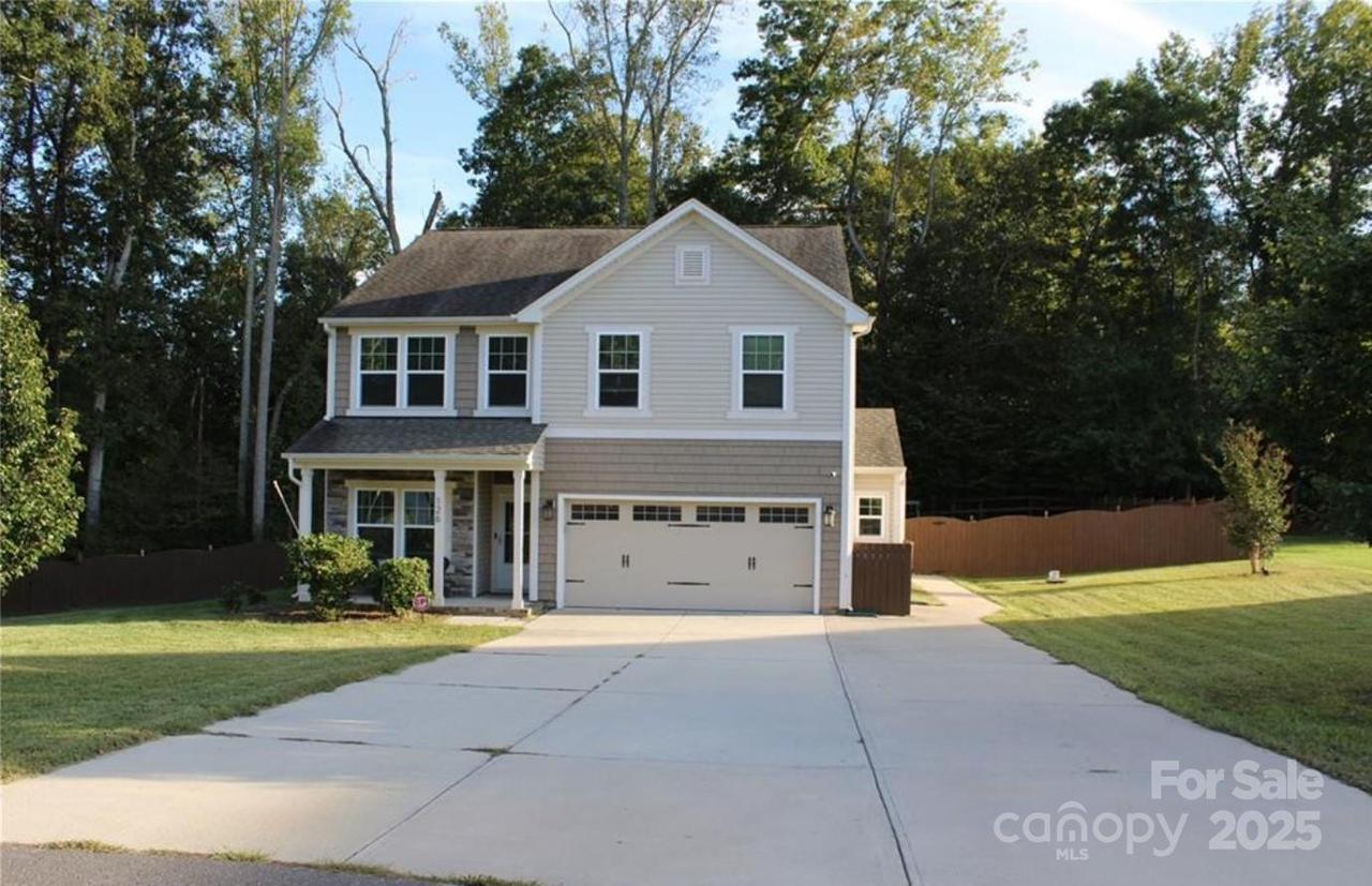 126 Crestwood Ct., Advance, NC 27006