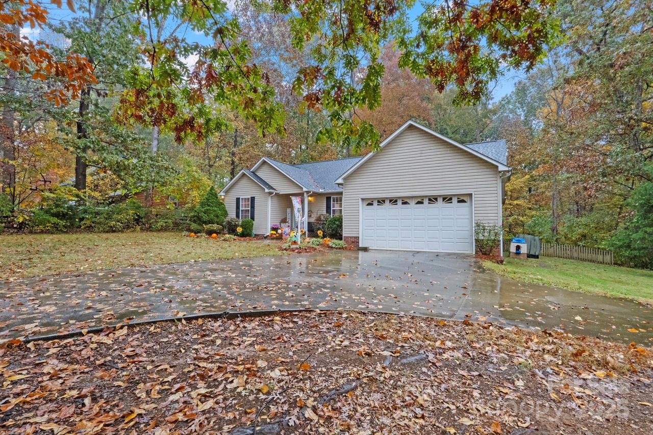 179 Spring Oak Dr., Salisbury, NC 28147