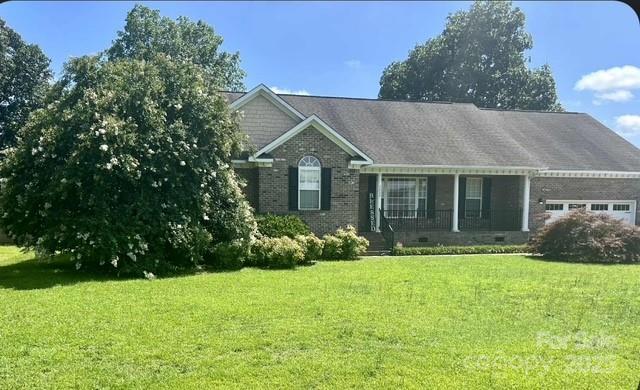 1838 Rockrose Dr., Fayetteville, NC 28312