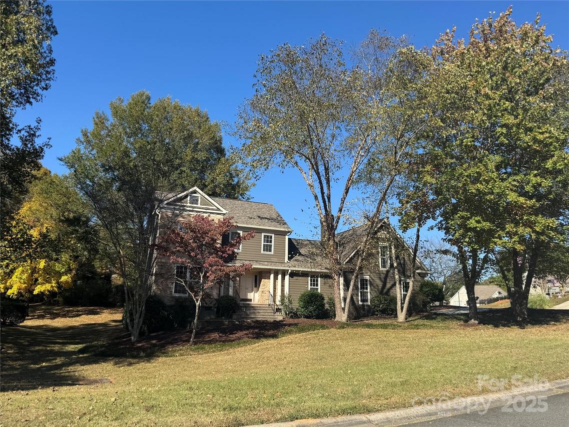 129 Chesney Glen Dr., Matthews, NC 28105