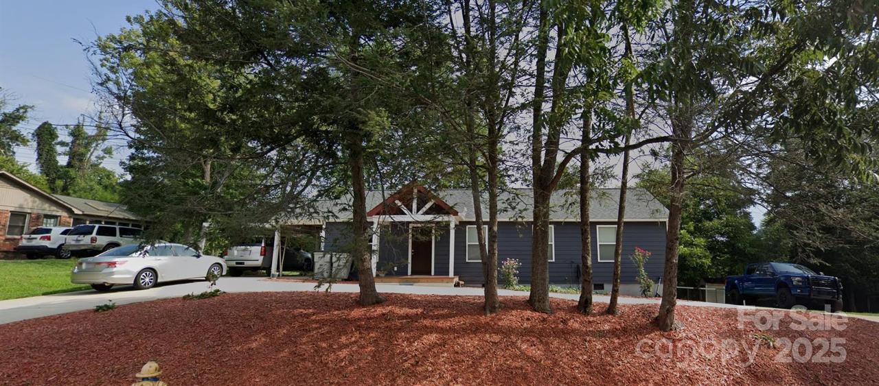1515 Berkley St., Lenoir, NC 28645