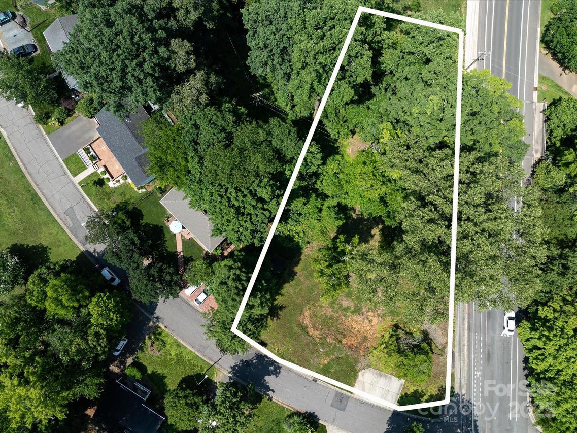 4800 Valley Stream Rd., Charlotte, NC 28209