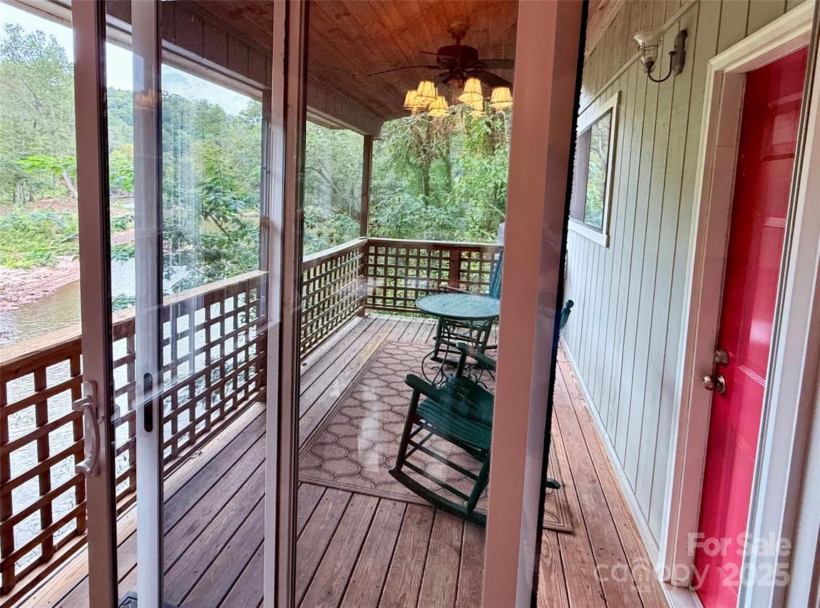 131 River Edge Rd., Lake Lure, NC 28746