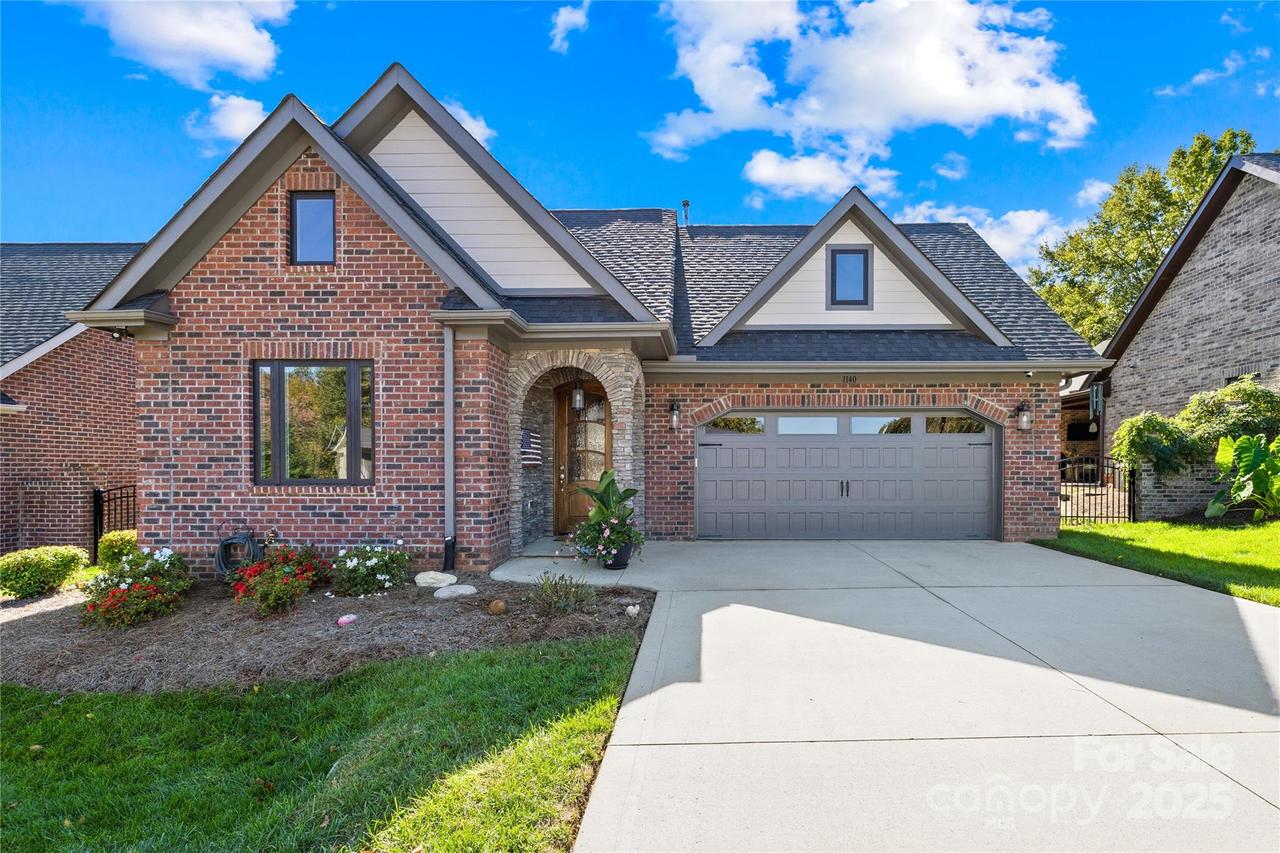 1140 Golden Hill Ln., Denver, NC 28037
