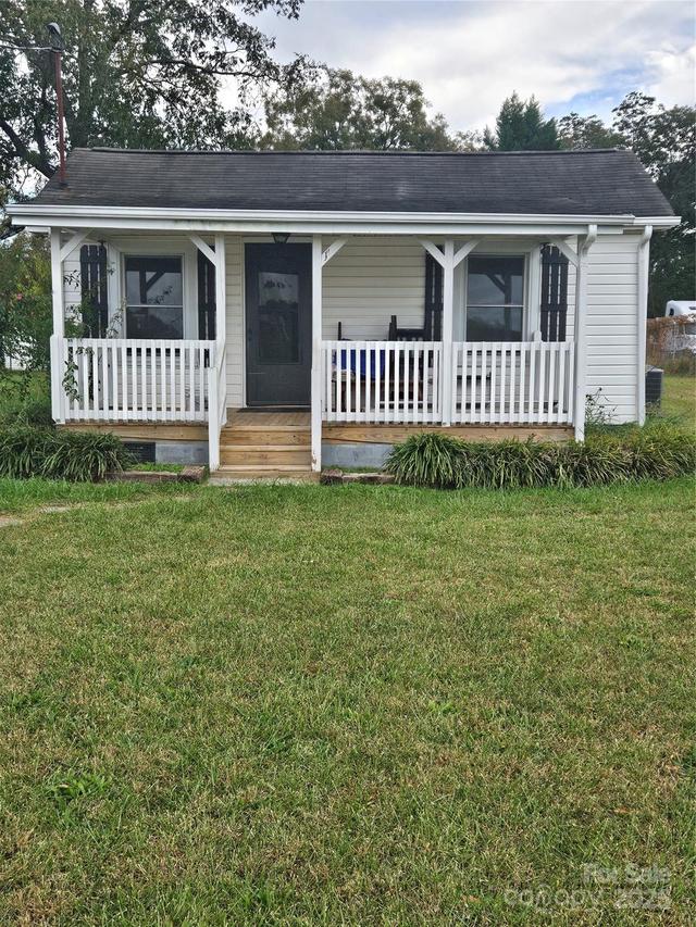 1627 Warren Ave., Gastonia, NC 28054