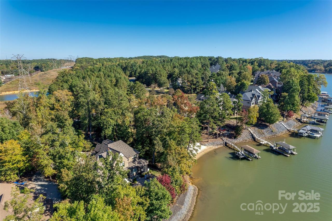 3305 Lake Pointe Dr., Belmont, NC 28012