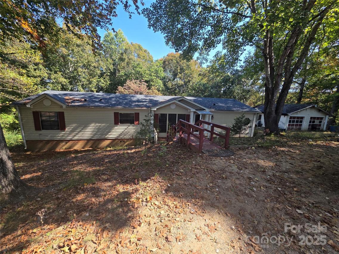 4944 Largo Ct., Conover, NC 28613