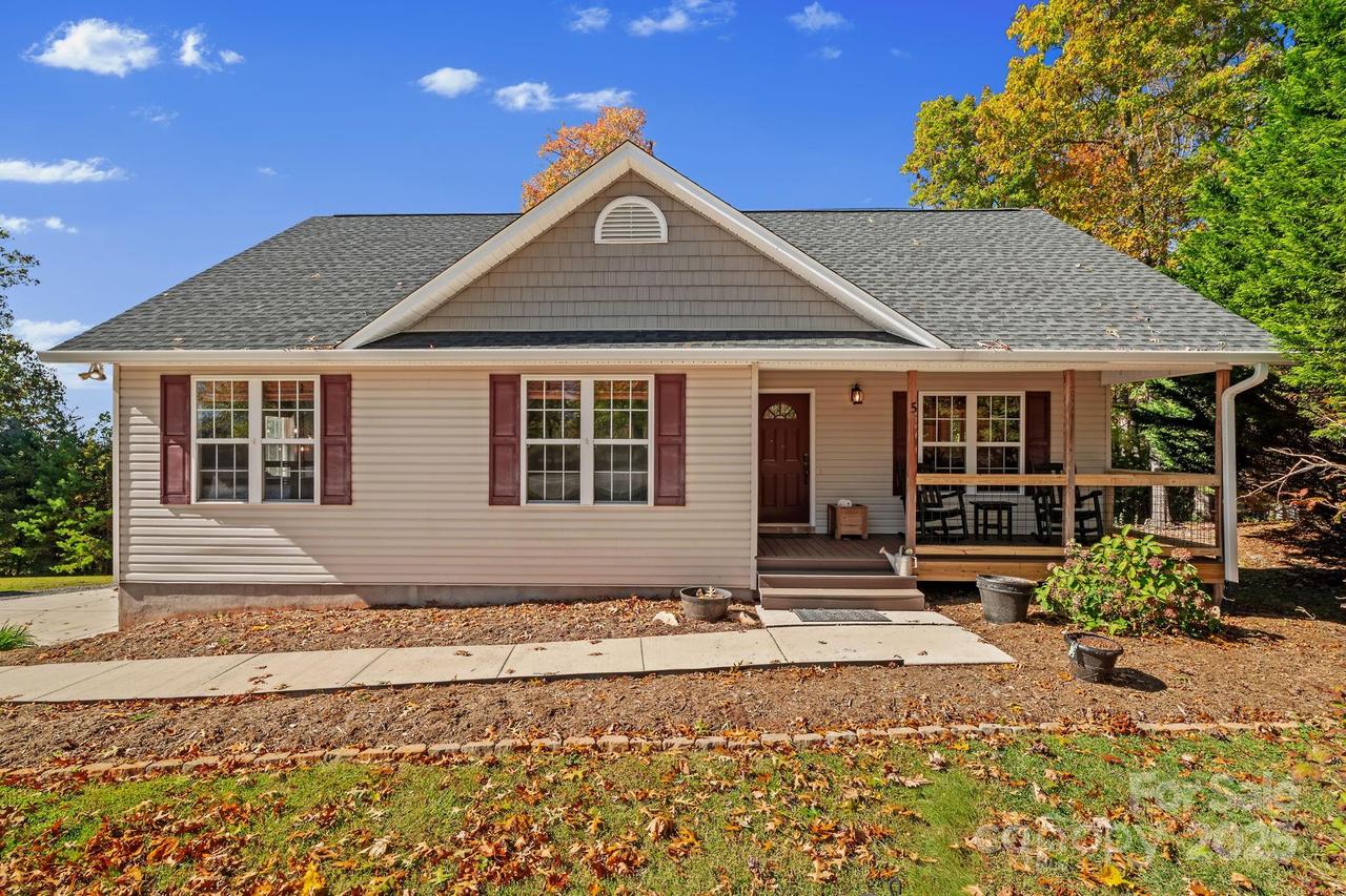 5 Damascus Rd., Alexander, NC 28701