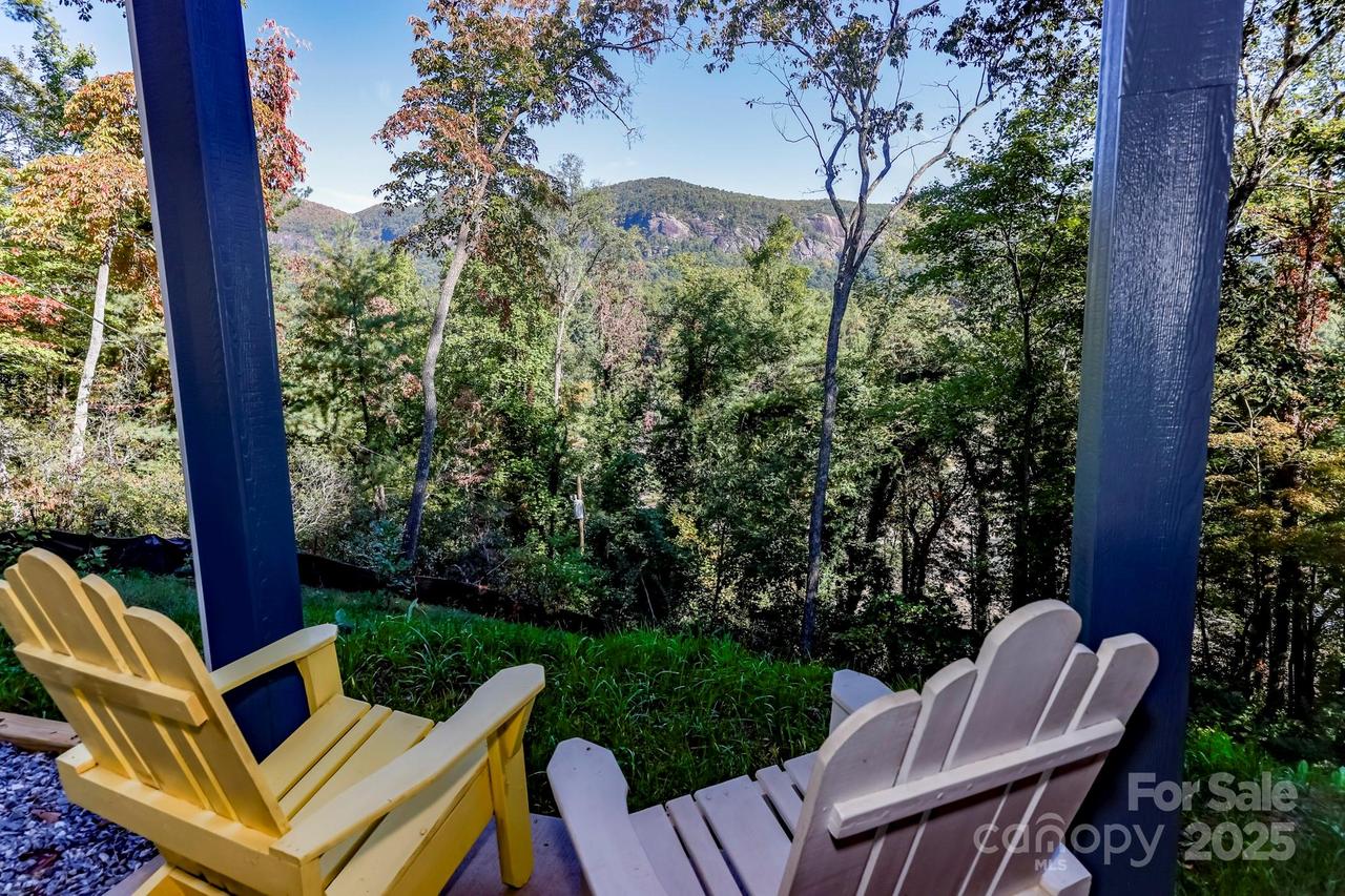 272 Seton Rd., Lake Lure, NC 28746