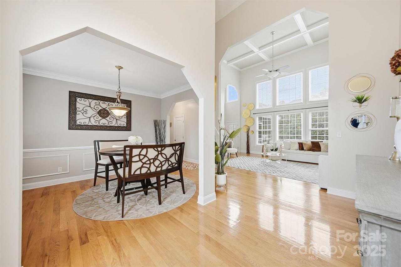 1710 30th Avenue Dr., Hickory, NC 28601