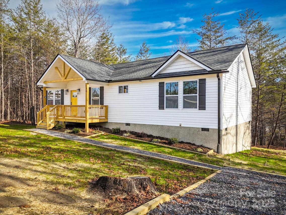 170 Lake Mountain View Dr., Marion, NC 28752