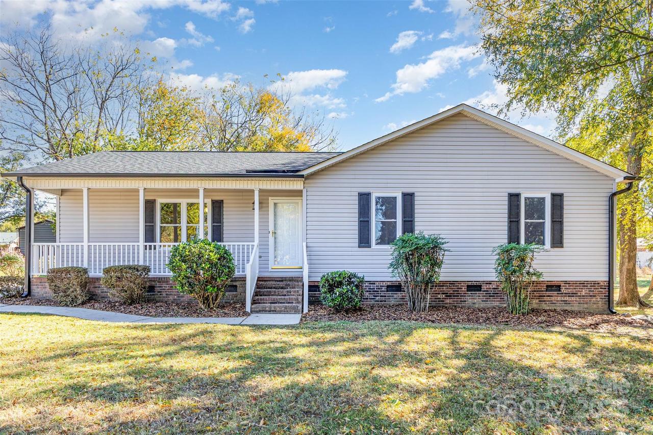 709 Robin Ave., Kannapolis, NC 28081