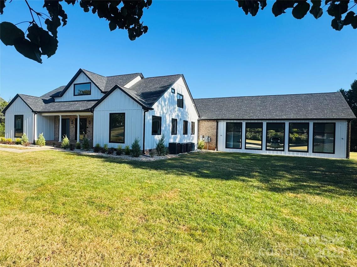 1120 Baron Rd., Waxhaw, NC 28173