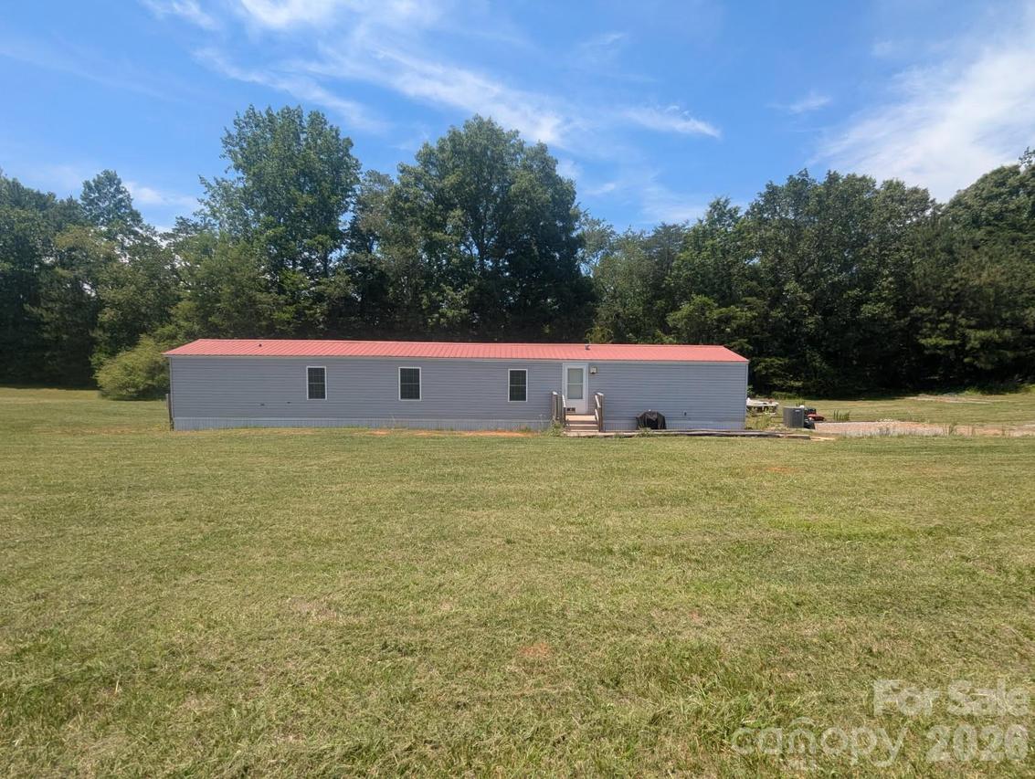 260 Buck Branch Rd., Mill Spring, NC 28756