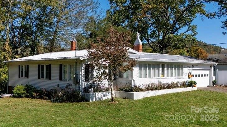 44 Hemlock Ave., Spruce Pine, NC 28777