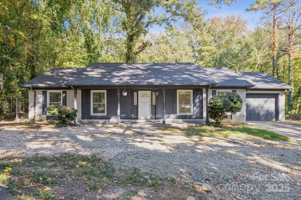 5500/5434 Milhaven Ln., Charlotte, NC 28269