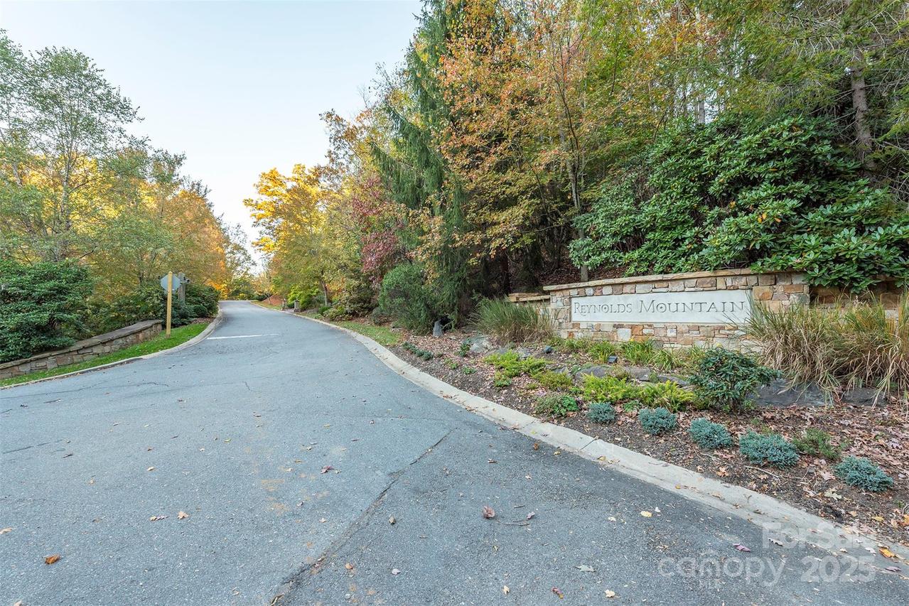 510 Sweetspire Ridge, Asheville, NC 28804