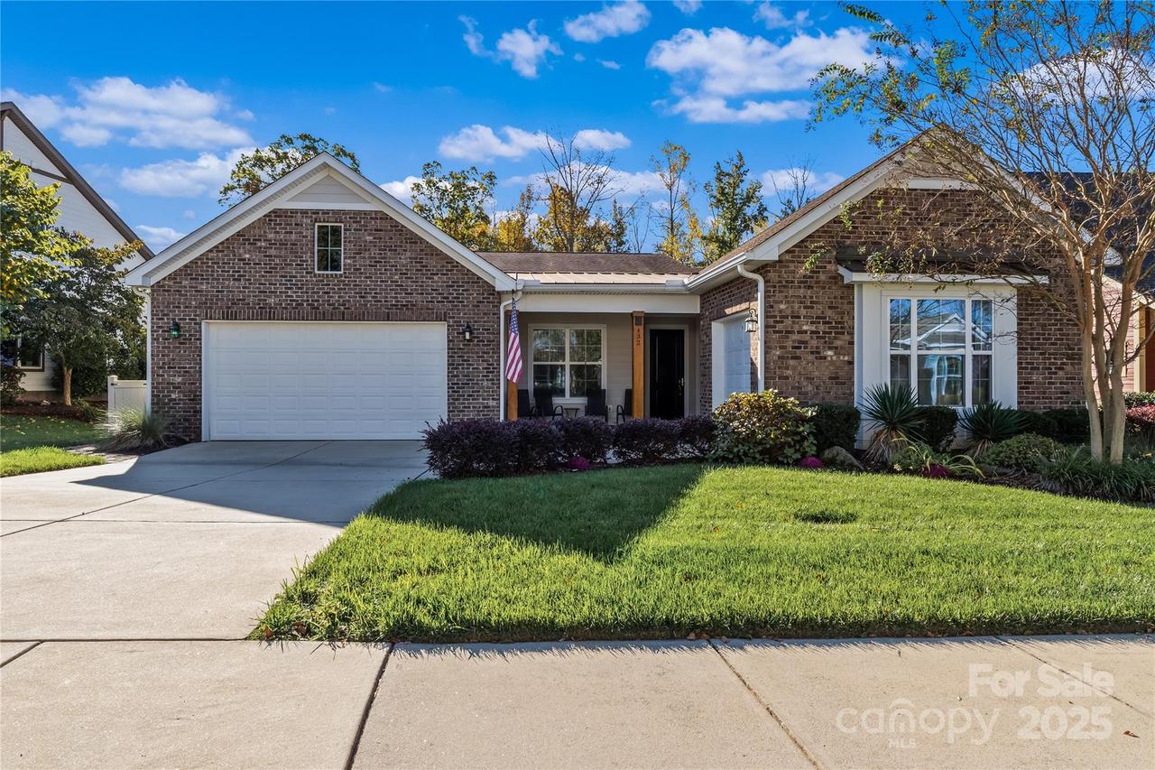 432 Granite Lake Ct., Denver, NC 28037