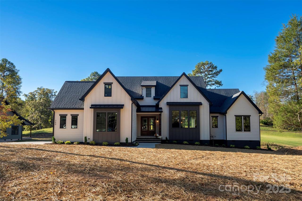 260 Broken Arrow Dr., Statesville, NC 28677