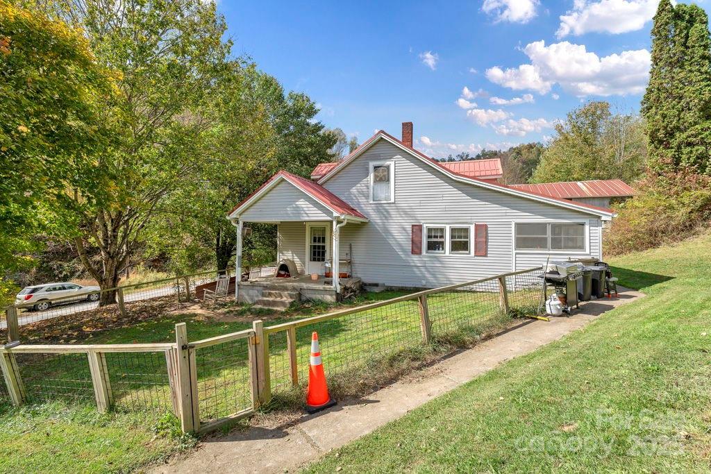 [Address Hidden by Seller], Vilas, NC 28692