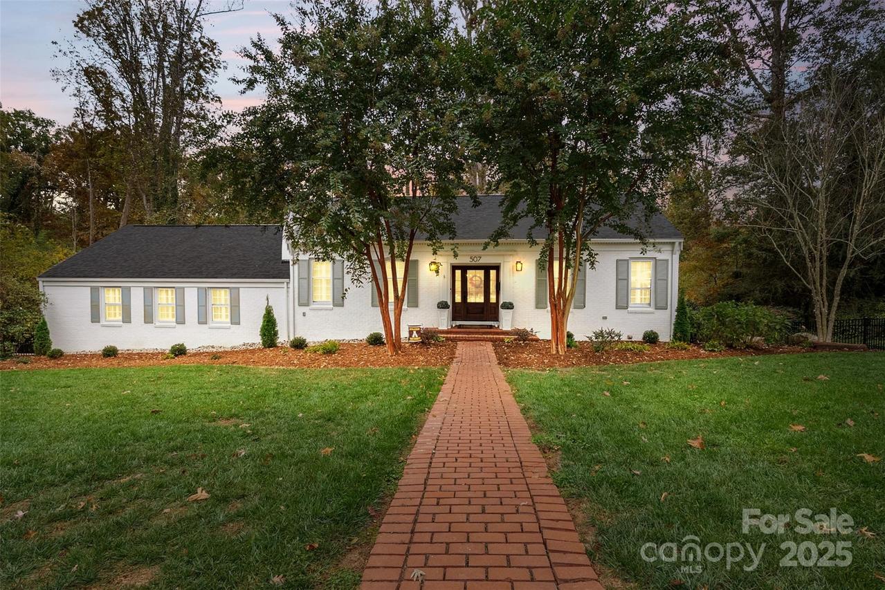 507 Riverside Dr., Morganton, NC 28655