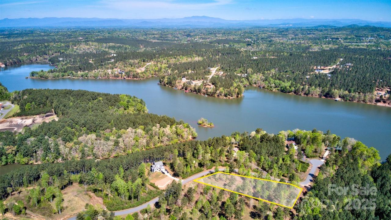 2170 Island View Ln. #50, Connelly Springs, NC 28612