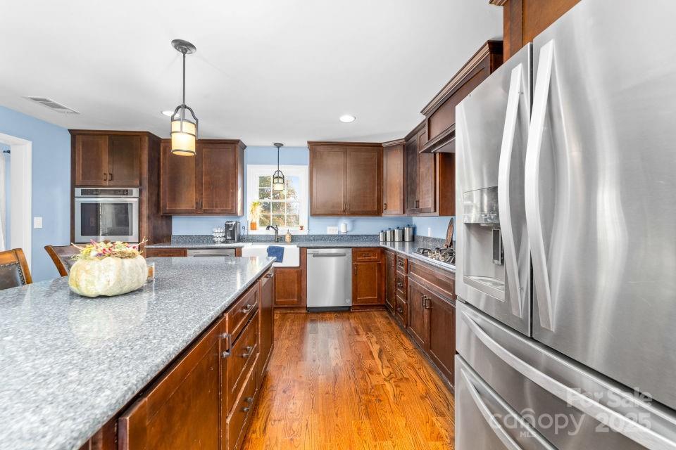 1418 E Memorial Hwy., Harmony, NC 28634