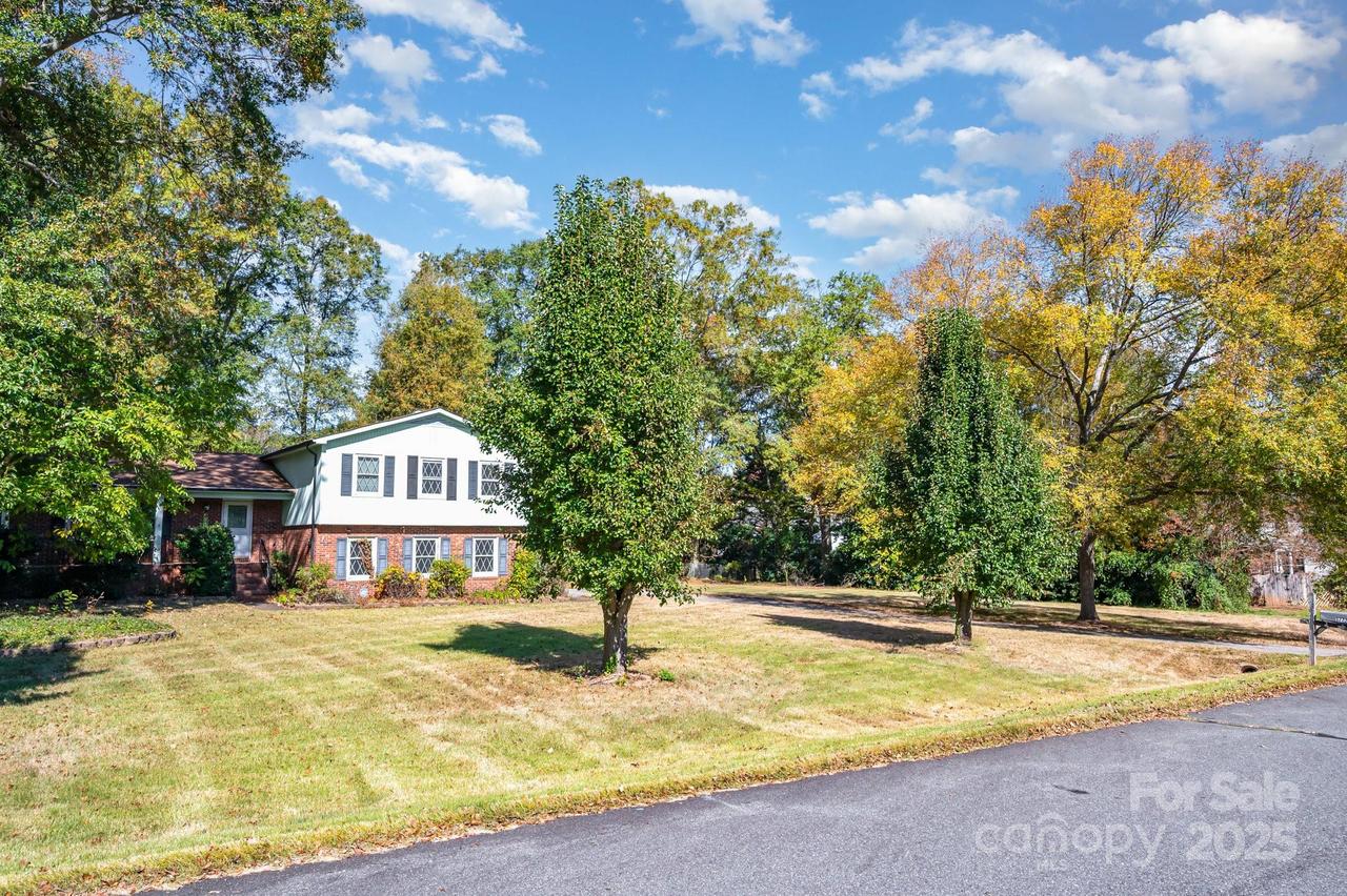 5772 Gettysburg Dr., Concord, NC 28027