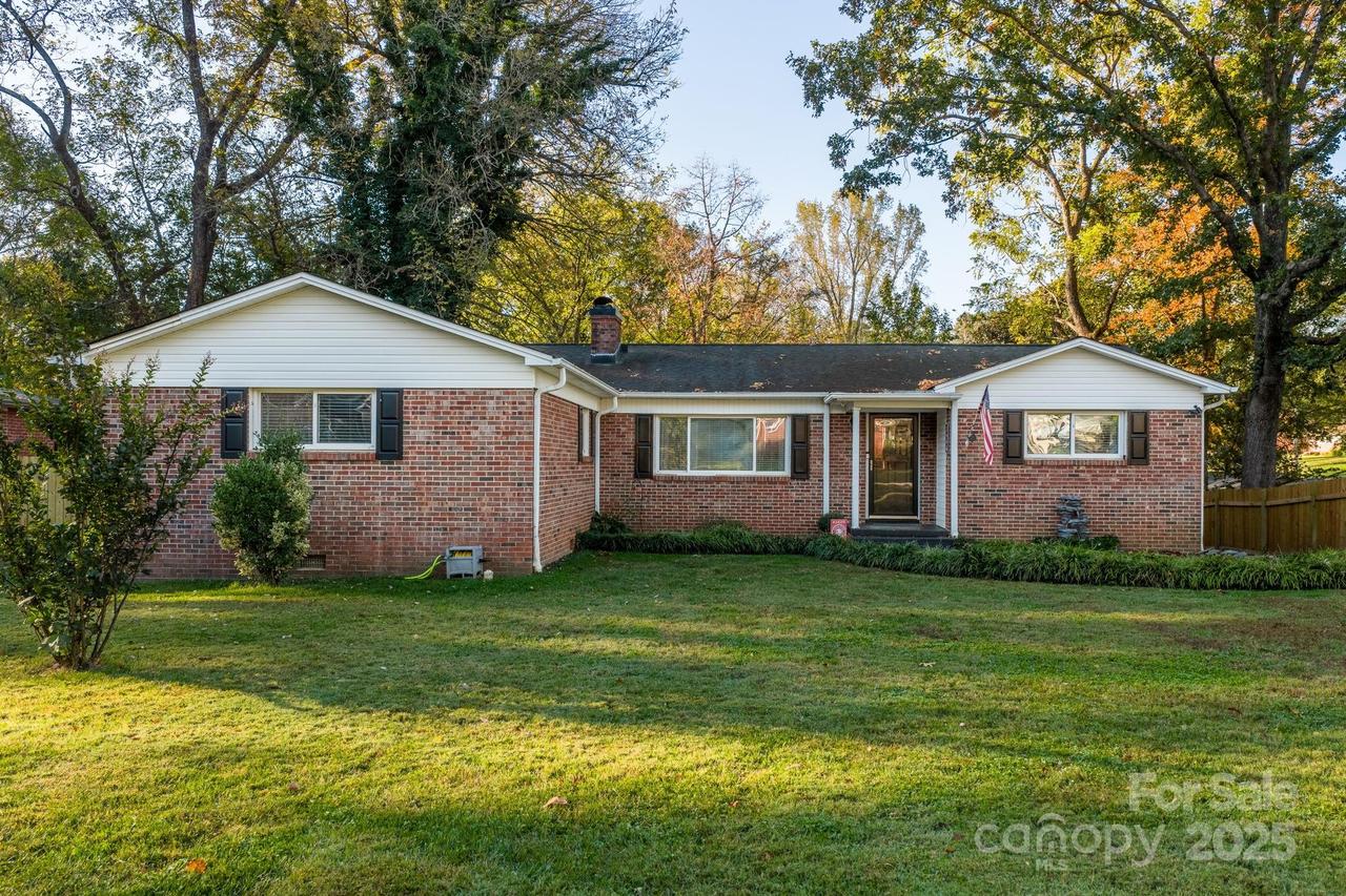 807 15th St., Conover, NC 28613