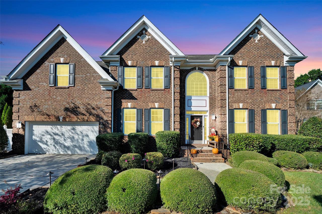 6809 Old Persimmon Dr., Charlotte, NC 28227