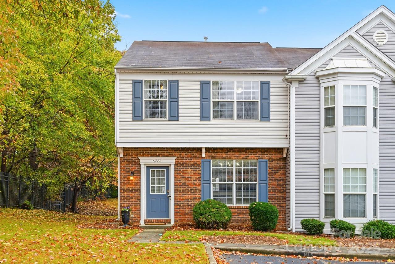 6728 Rothchild Dr., Charlotte, NC 28270