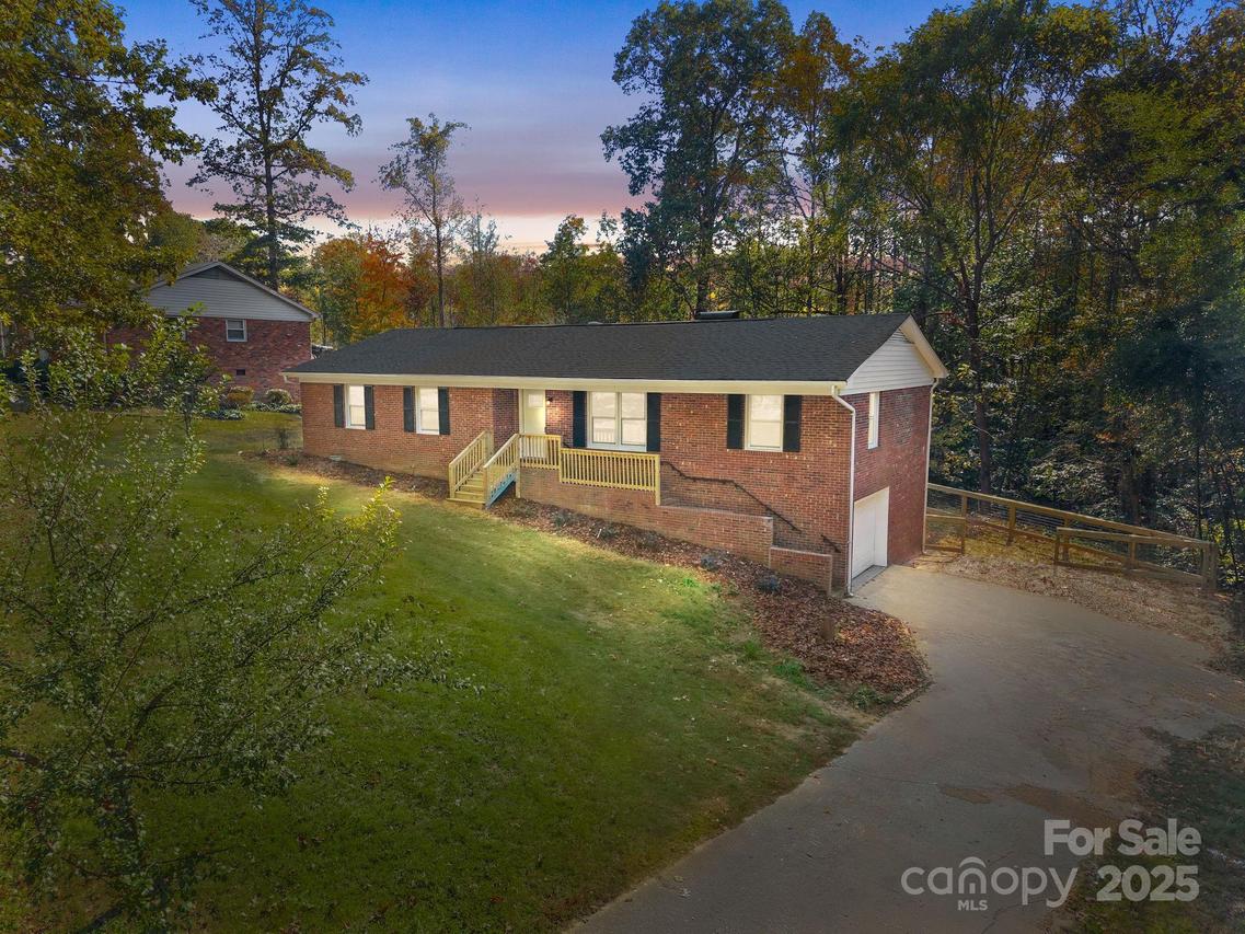385 Pine Valley Rd., Salisbury, NC 28147