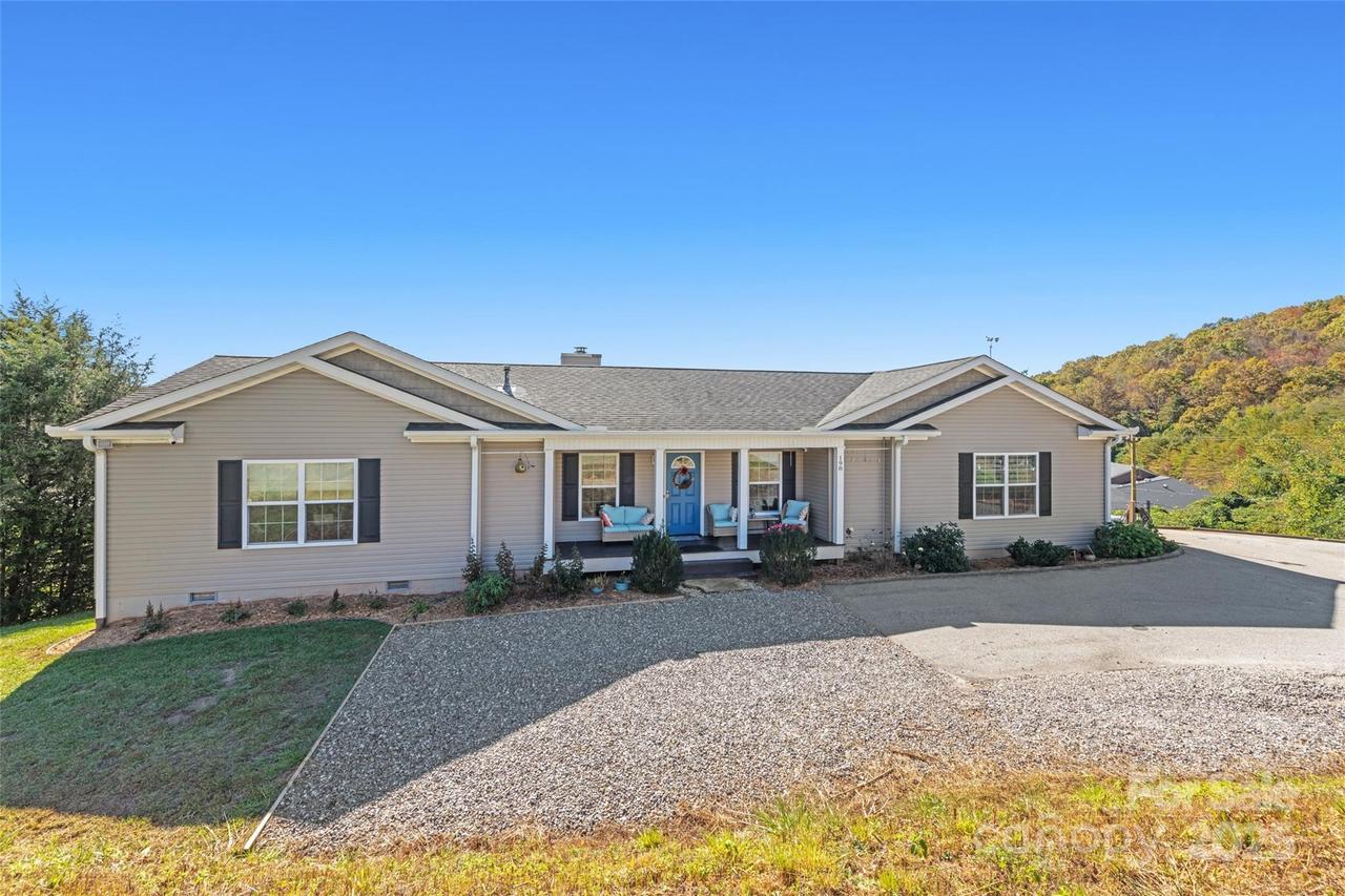 198 Gibson Cove Dr., Franklin, NC 28734