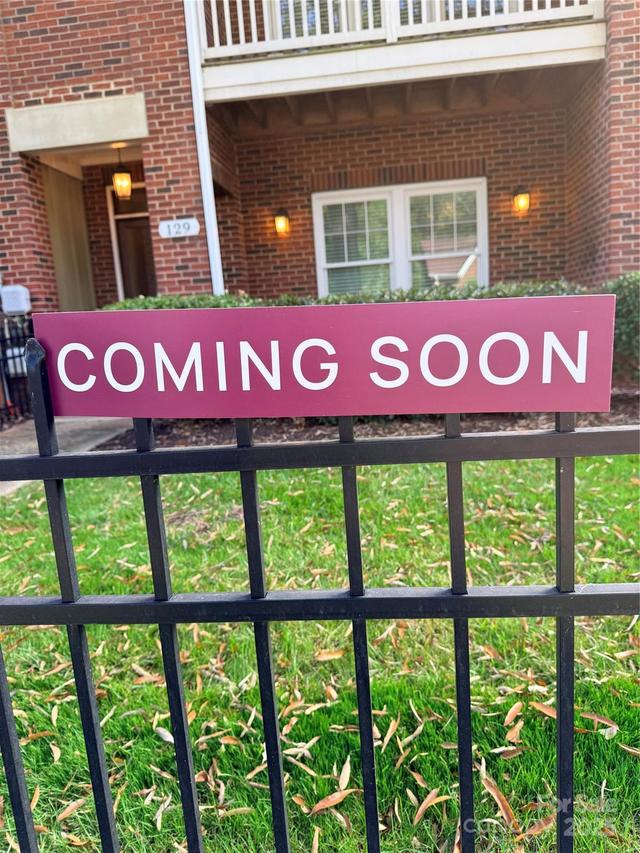 129 Grandin Rd., Charlotte, NC 28208