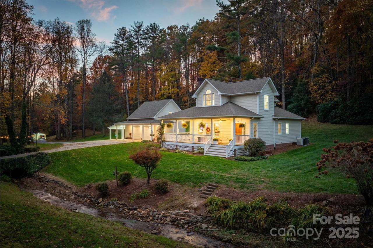 2143 Wendwood Dr., Lenoir, NC 28645