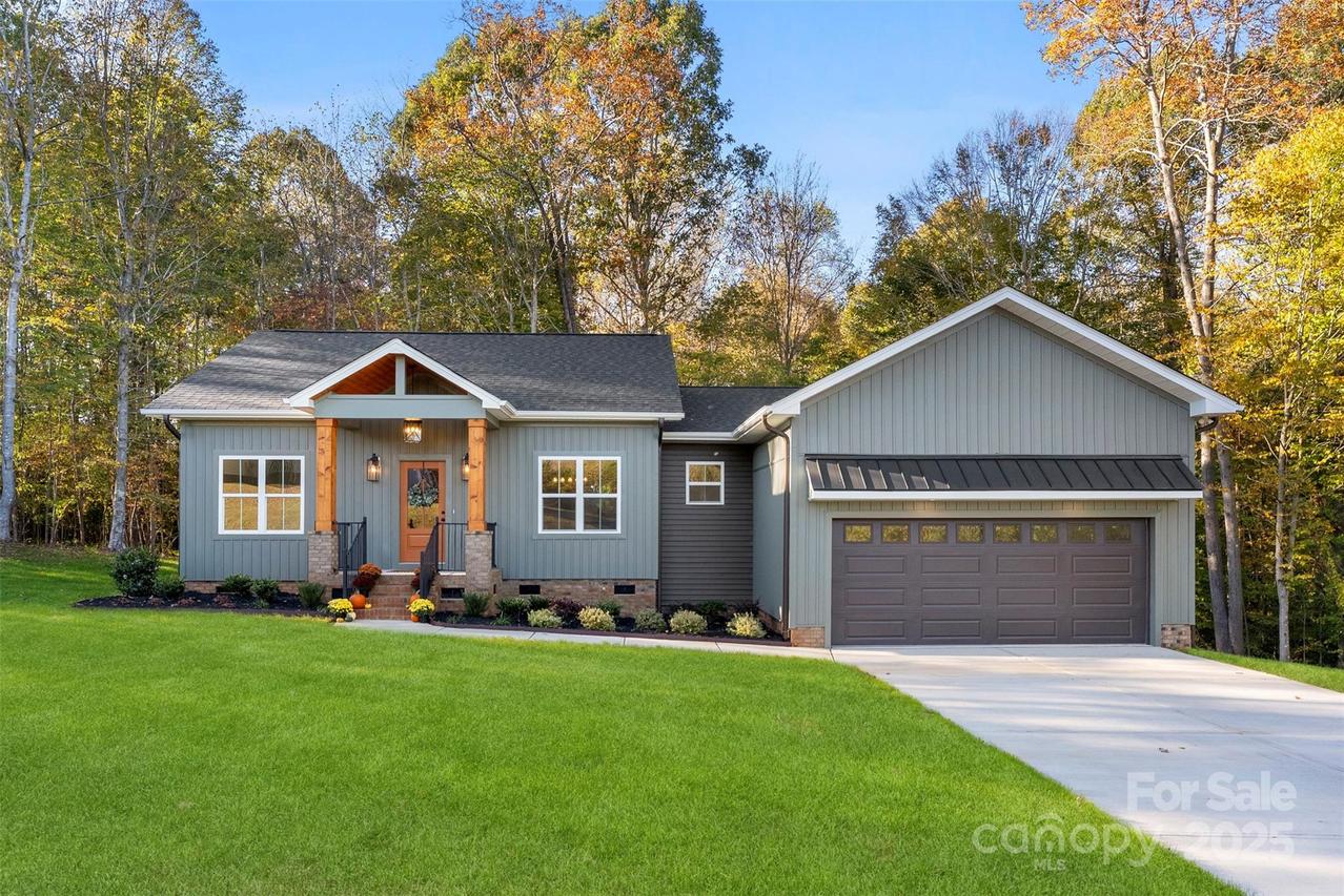 1026 Deer Creek Dr., Lincolnton, NC 28092