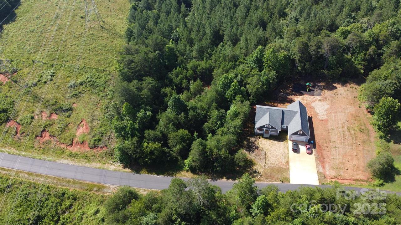 4176 River Run Cir., Hickory, NC 28602