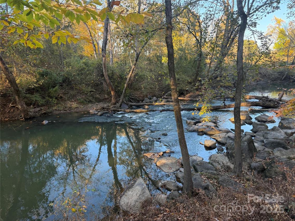 3648 Waterloo Dr., Harrisburg, NC 28075