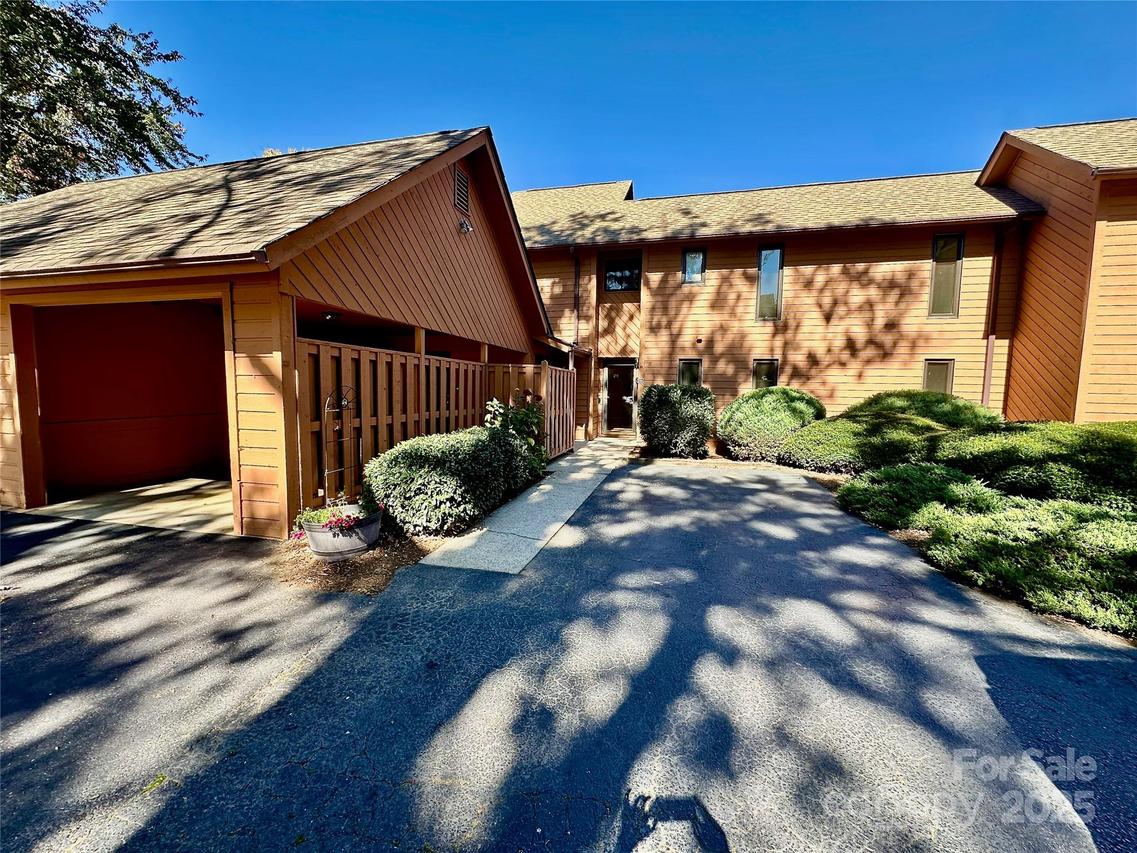 25 Village Dr., Asheville, NC 28803