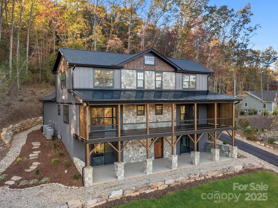 3 Erin Glen Ct., Fairview, NC 28730