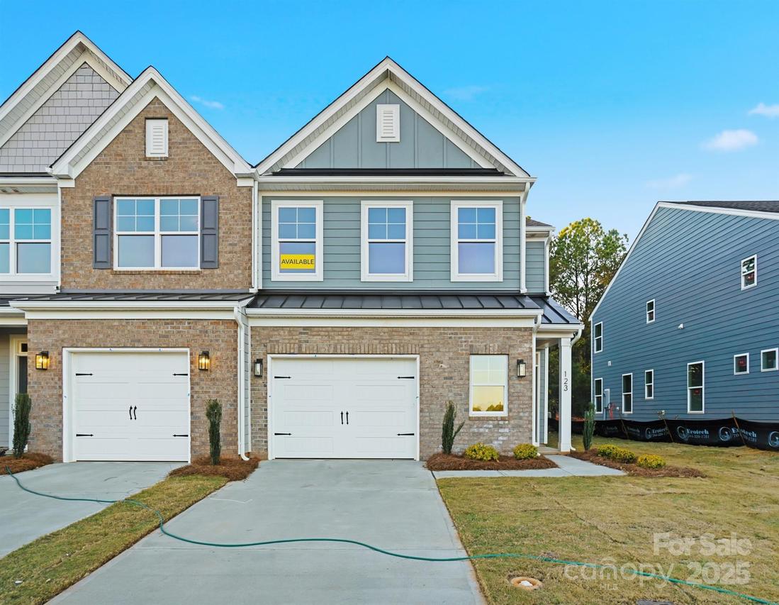123 Viburnum Rd., Waxhaw, NC 28173