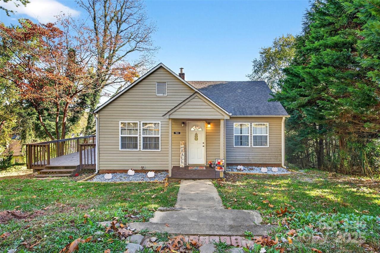 194 Maple St., Old Fort, NC 28762