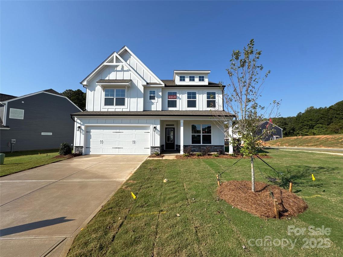 1226 Carrington Dr., Stanley, NC 28164