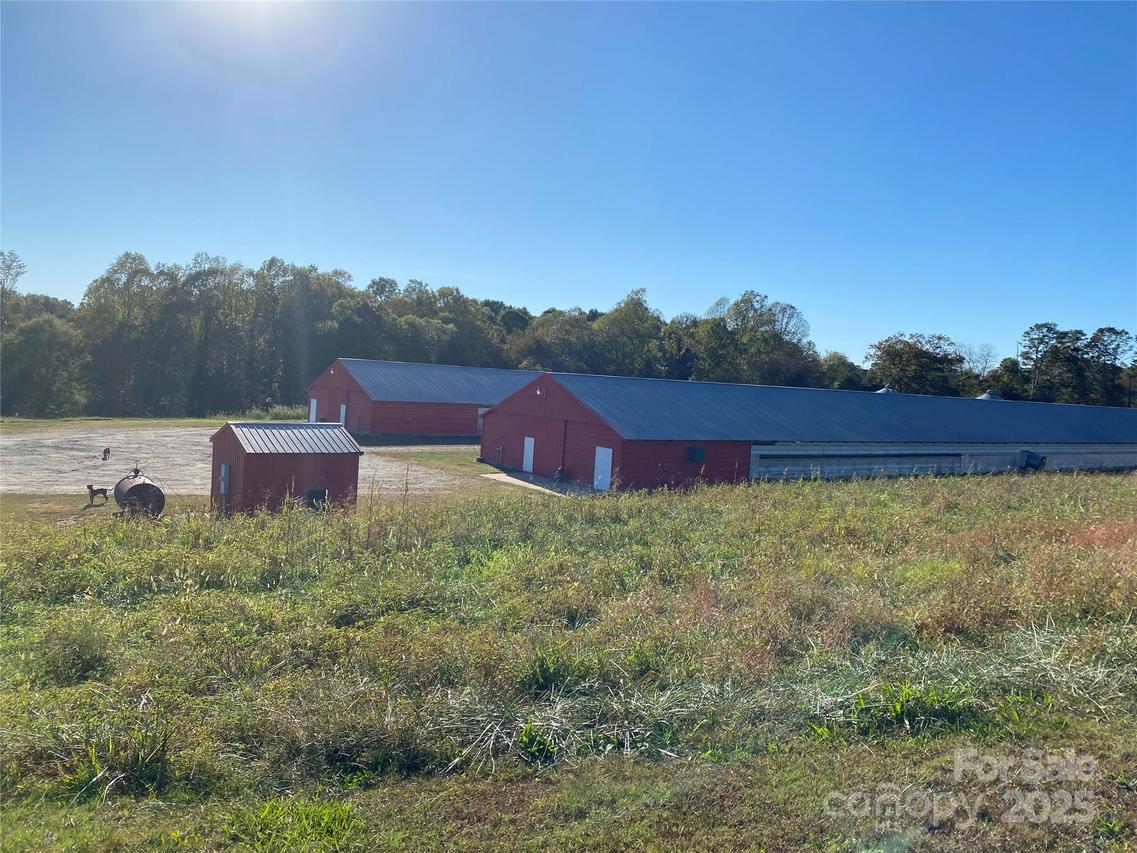 382 Poole Rd., Ellenboro, NC 28040