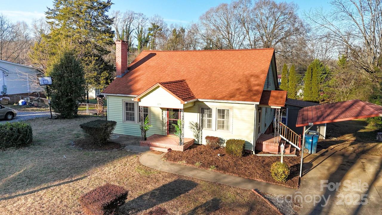 375 20th Ave., Hickory, NC 28601