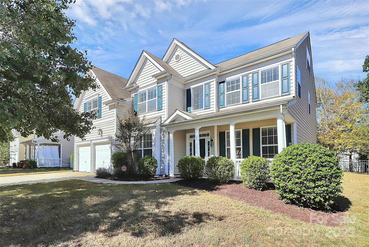2108 Oakcliffe Ct., Harrisburg, NC 28075